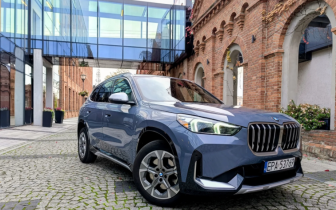 SUVs BMW X1 2024 Granatowy