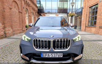 SUVs BMW X1 2024 Granatowy