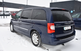 Minivans Chrysler Town & Country 2016 Granatowy