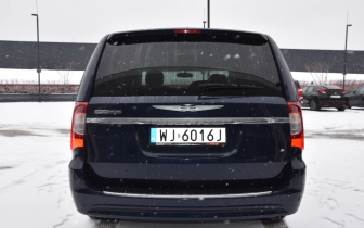 Minivans Chrysler Town & Country 2016 Granatowy