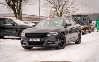 Sedans Dodge Charger 2017 Czarny