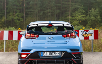 Sedans Hyundai Veloster 2019 Granatowy