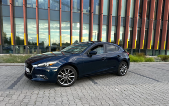 Hatchbacks Mazda 3 2018 Granatowy