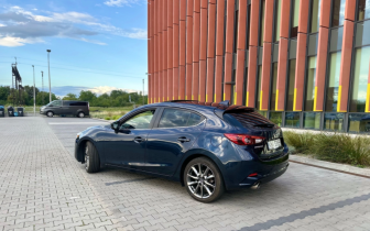 Hatchbacks Mazda 3 2018 Granatowy
