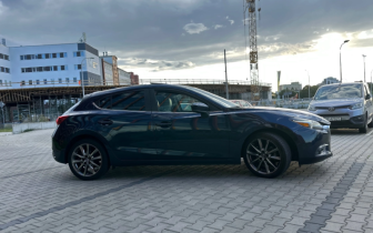 Hatchbacks Mazda 3 2018 Granatowy