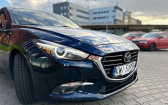 Hatchbacks Mazda 3 2018 Granatowy