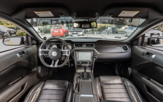 Coupet Ford Mustang GT 2011 Biały