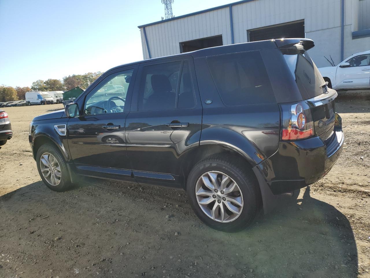 SUVs Land Rover LR2 2013 Czarny