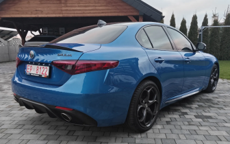 Sedans Alfa Romeo Giulia 2018 Blue