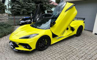 Coupet Chevrolet Corvette 2023 Żółty