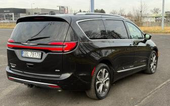 SUVs Chrysler Pacifica 2022 Czarny