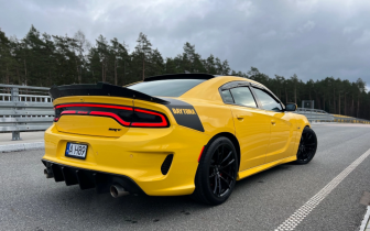 Sedans Dodge Charger 2017 Yellow