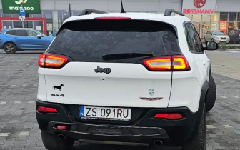 SUVs Jeep Cherokee 2015 Biały