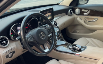 Sedans Mercedes-Benz Klasa C 2016 Granatowy