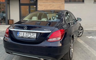 Sedans Mercedes-Benz Klasa C 2016 Granatowy