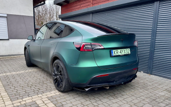 SUVs Tesla Model Y  2021 Green