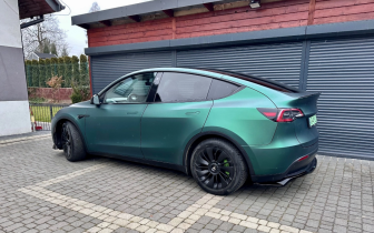 SUVs Tesla Model Y  2021 Green