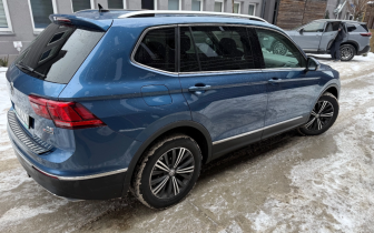 SUVs Volkswagen  Tiguan Allspace 2.0 TSI 4Mot Highline DSG 2018 Granatowy
