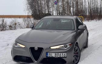 Sedans Alfa  Romeo Giulia 2017 Gray