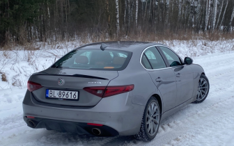 Sedans Alfa  Romeo Giulia 2017 Gray