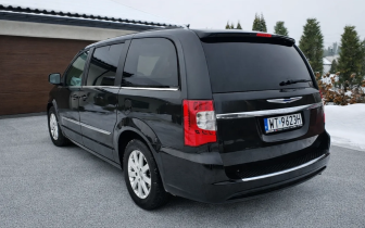 Minivans Chrysler  Town & Country 3.6 Touring 2015 Czarny