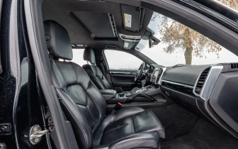 SUVs Porsche  Cayenne Tiptronic S 2016 Black