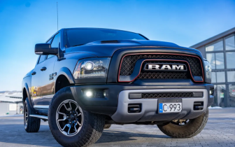 SUVs RAM  1500 2018 Szary