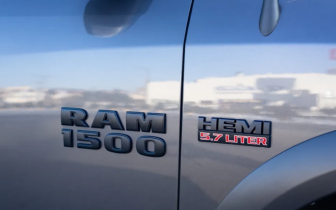 SUVs RAM  1500 2018 Szary