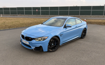 Coupet BMW  M4 DKG 2015 Granatowy