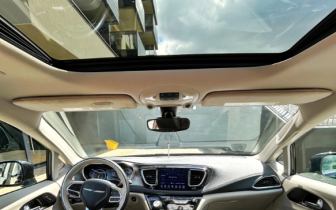 Minivans Chrysler  Pacifica 2017 Czarny