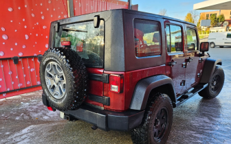 SUVs Jeep  Wrangler Unlimited 3.8 Automatik Sahara 2006 Burgundy