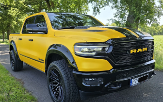 Minivans RAM  1500 2021 Żółty
