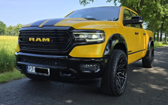 Minivans RAM  1500 2021 Żółty