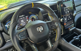 Minivans RAM  1500 2021 Żółty