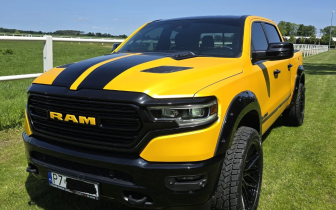 Minivans RAM  1500 2021 Żółty