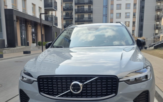 SUVs Volvo  XC 60 B5 B AWD Plus Dark 2025 Szary
