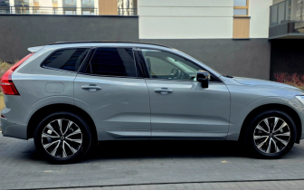 SUVs Volvo  XC 60 B5 B AWD Plus Dark 2025 Szary
