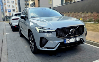 SUVs Volvo  XC 60 B5 B AWD Plus Dark 2025 Szary