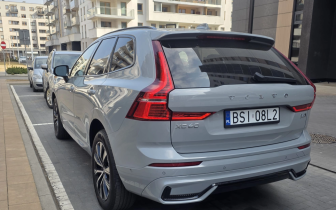 SUVs Volvo  XC 60 B5 B AWD Plus Dark 2025 Szary