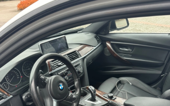 Sedans BMW  Seria 3 328i 2013 Srebrny