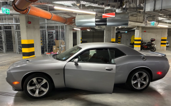 Coupet Dodge  Challenger Automatik R/T Plus 2018 Silver