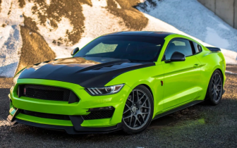 Coupet Ford  Mustang 2015 Zielony