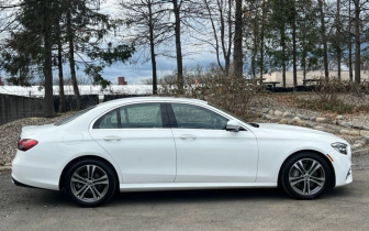 Sedans Mercedes-Benz  Klasa E 350 9G-TRONIC AMG Line 2020 White