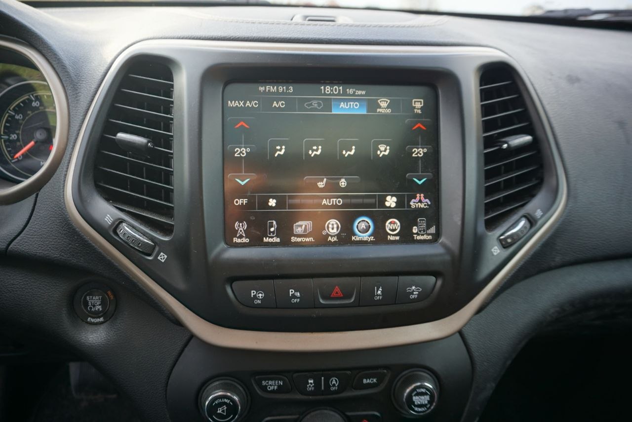 suv Jeep Cherokee 2015 Szary