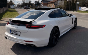 Coupet Porsche  Panamera 4 2017 Biały