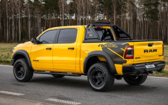 SUVs RAM 1500 Crew Cab Shortbed Rebel 2023 Żółty
