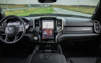 SUVs RAM 1500 Crew Cab Shortbed Rebel 2023 Żółty