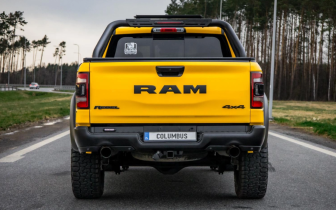 SUVs RAM 1500 Crew Cab Shortbed Rebel 2023 Żółty