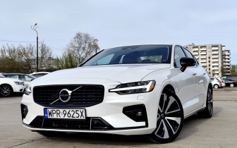 Sedans Volvo  S60 B5 B Geartronic Inscription 2022 White