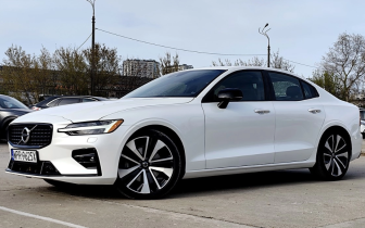 Sedans Volvo  S60 B5 B Geartronic Inscription 2022 White